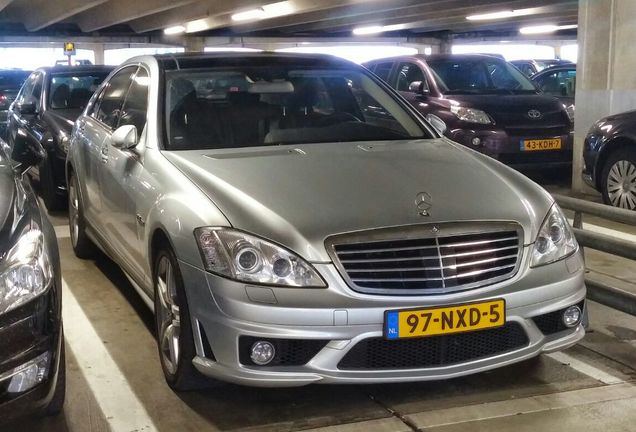 Mercedes-Benz S 63 AMG W221