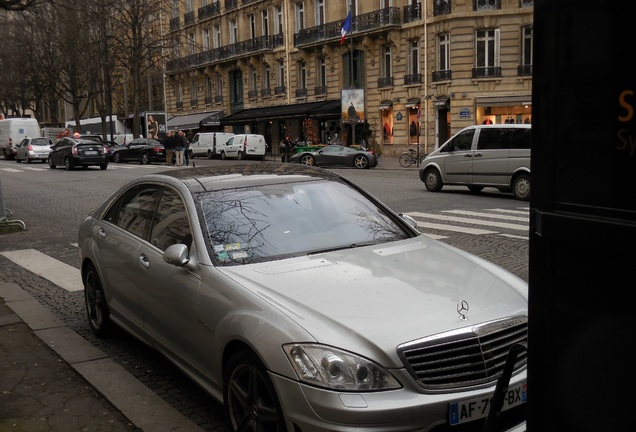 Mercedes-Benz S 65 AMG V221