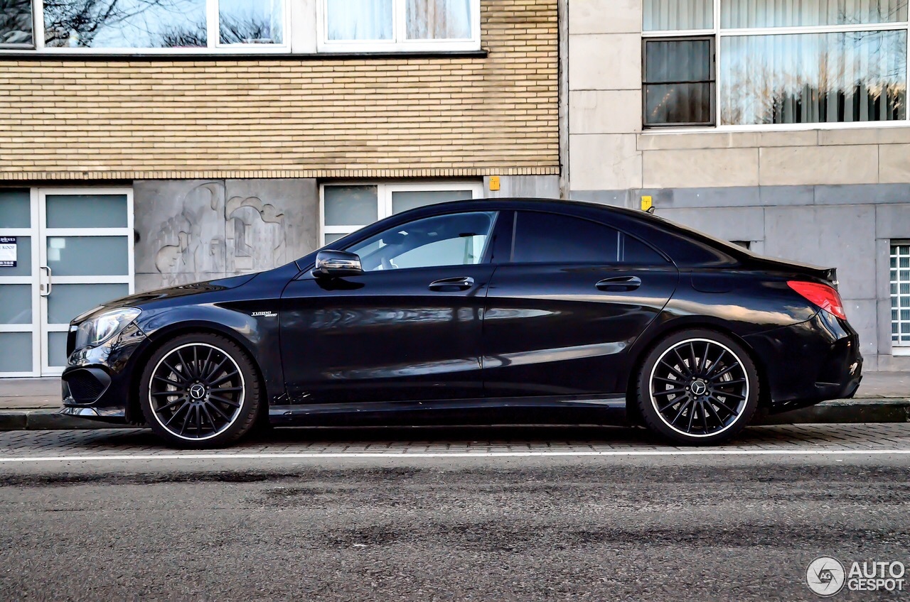 Mercedes-Benz CLA 45 AMG C117