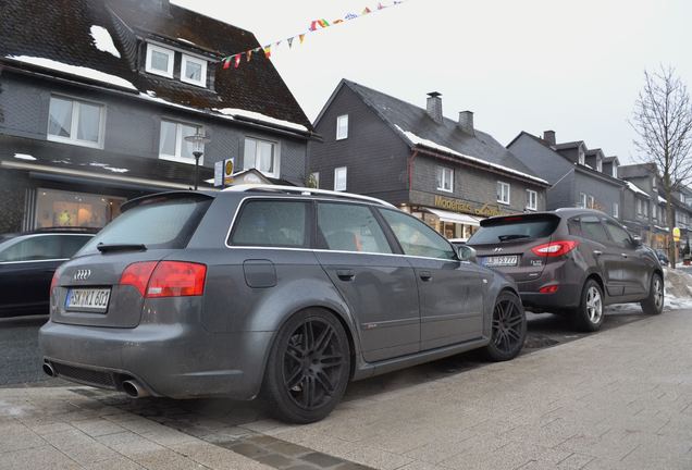 Audi RS4 Avant B7