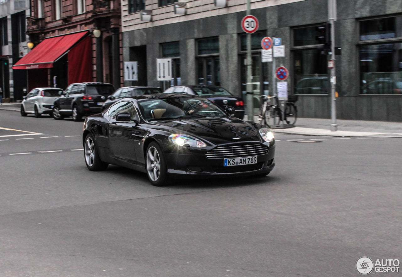 Aston Martin DB9