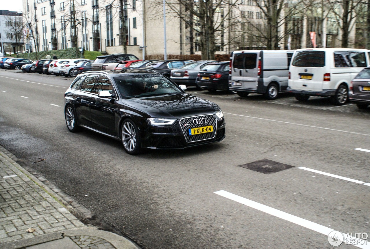 Audi RS4 Avant B8