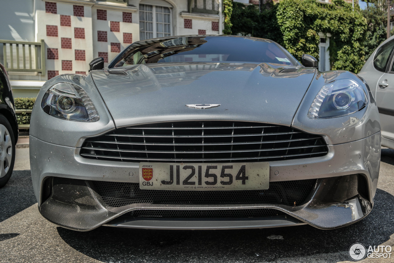 Aston Martin Vanquish 2013