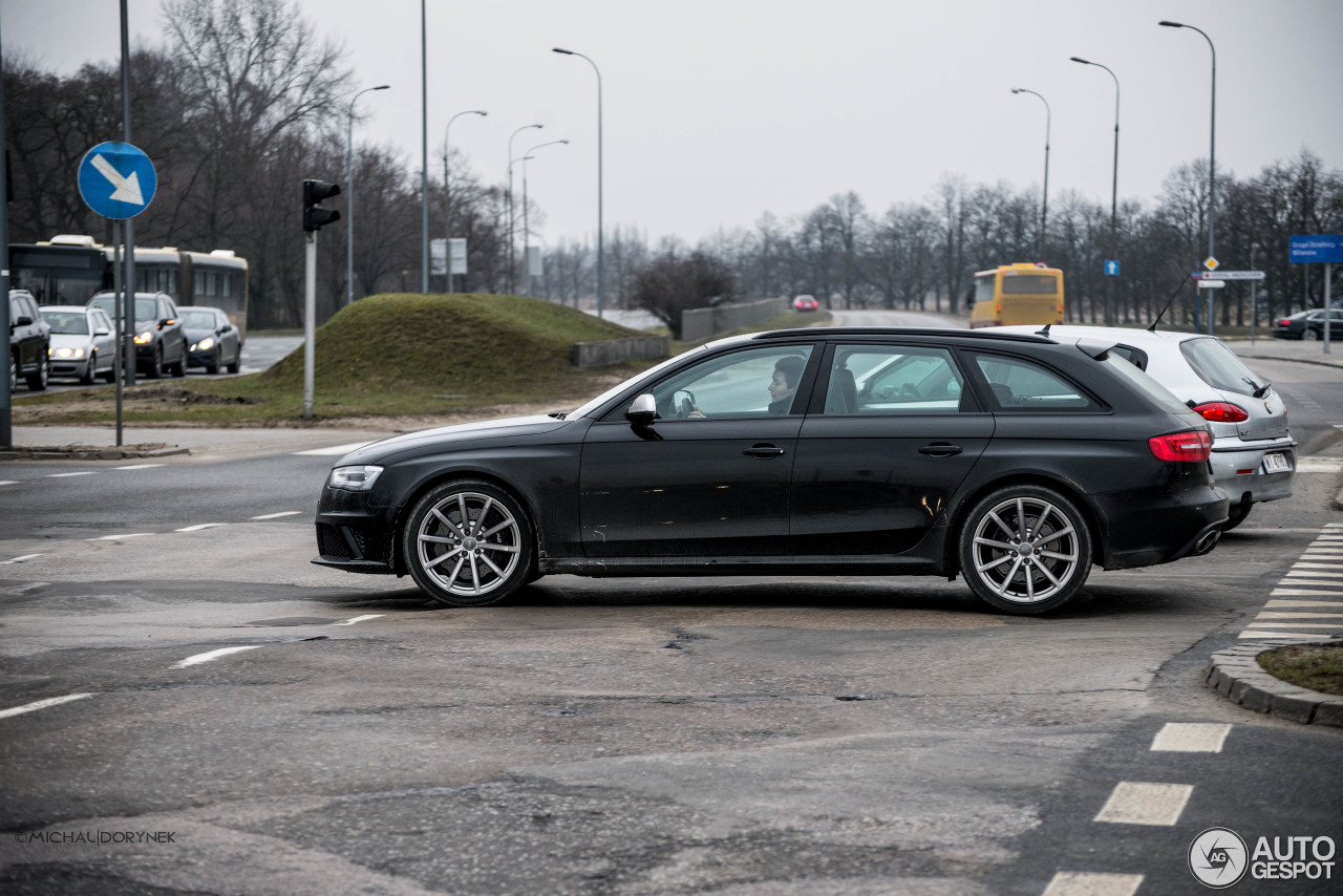 Audi RS4 Avant B8