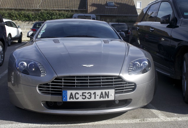 Aston Martin V8 Vantage