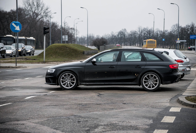 Audi RS4 Avant B8