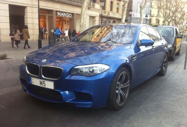 BMW M5 F10 2011