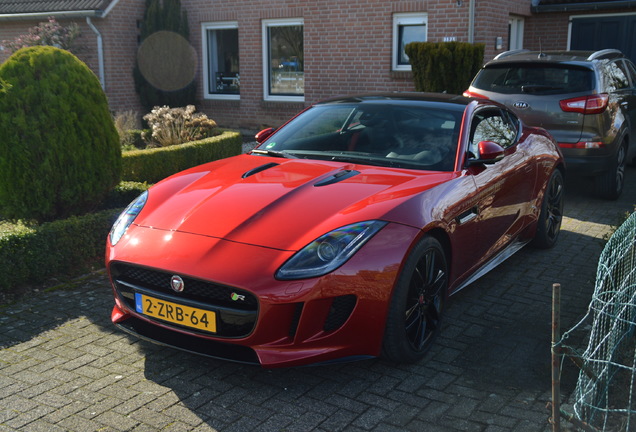 Jaguar F-TYPE R Coupé