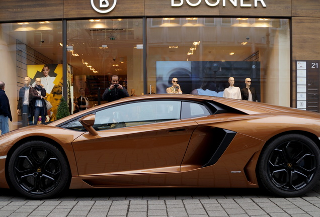 Lamborghini Aventador LP700-4