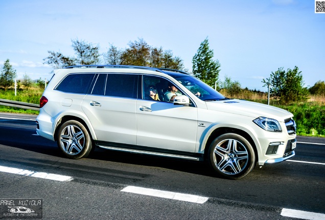 Mercedes-Benz GL 63 AMG X166