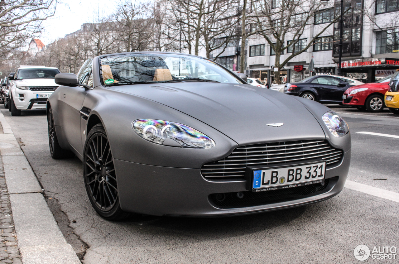 Aston Martin V8 Vantage Roadster