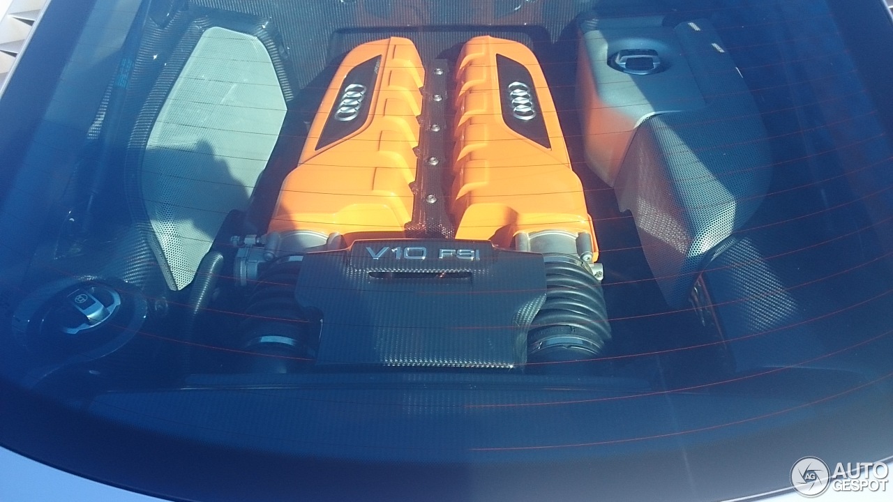 Audi R8 V10