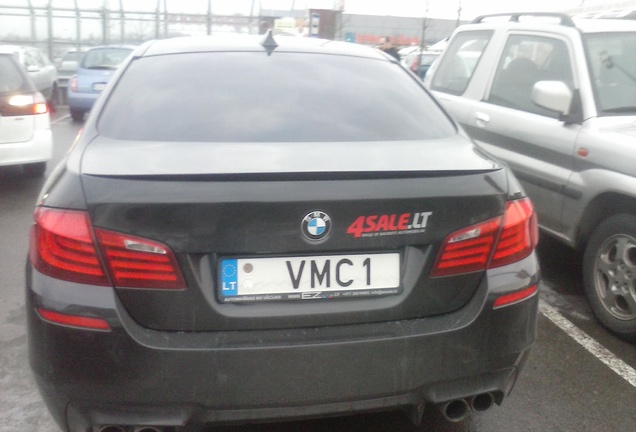 BMW M5 F10 2011