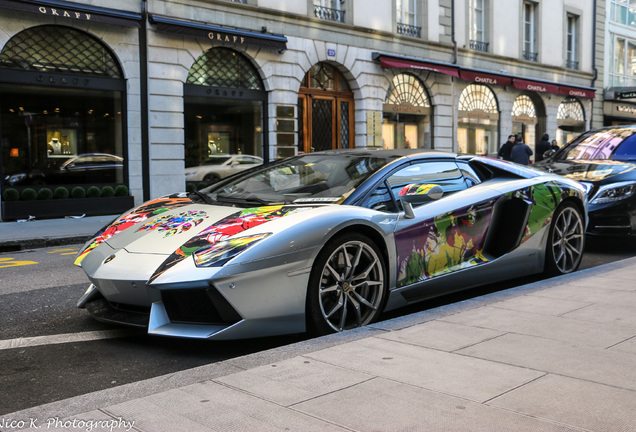 Lamborghini Aventador LP700-4 Roadster