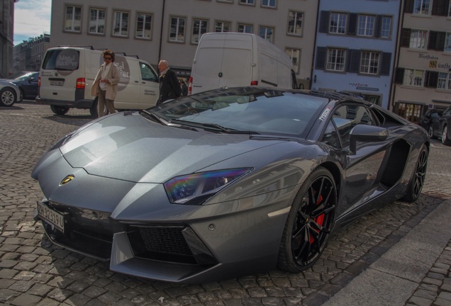 Lamborghini Aventador LP700-4 Roadster