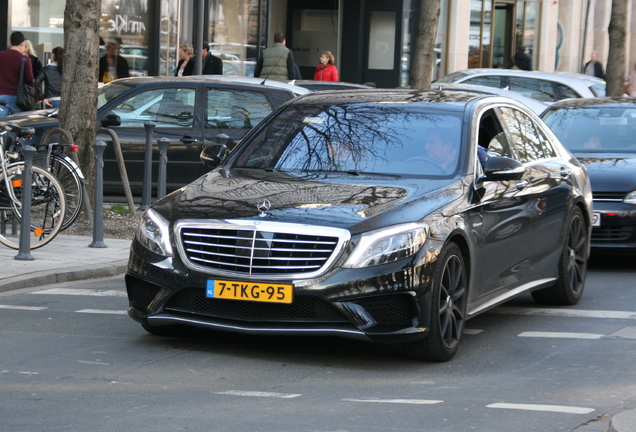 Mercedes-Benz S 63 AMG V222