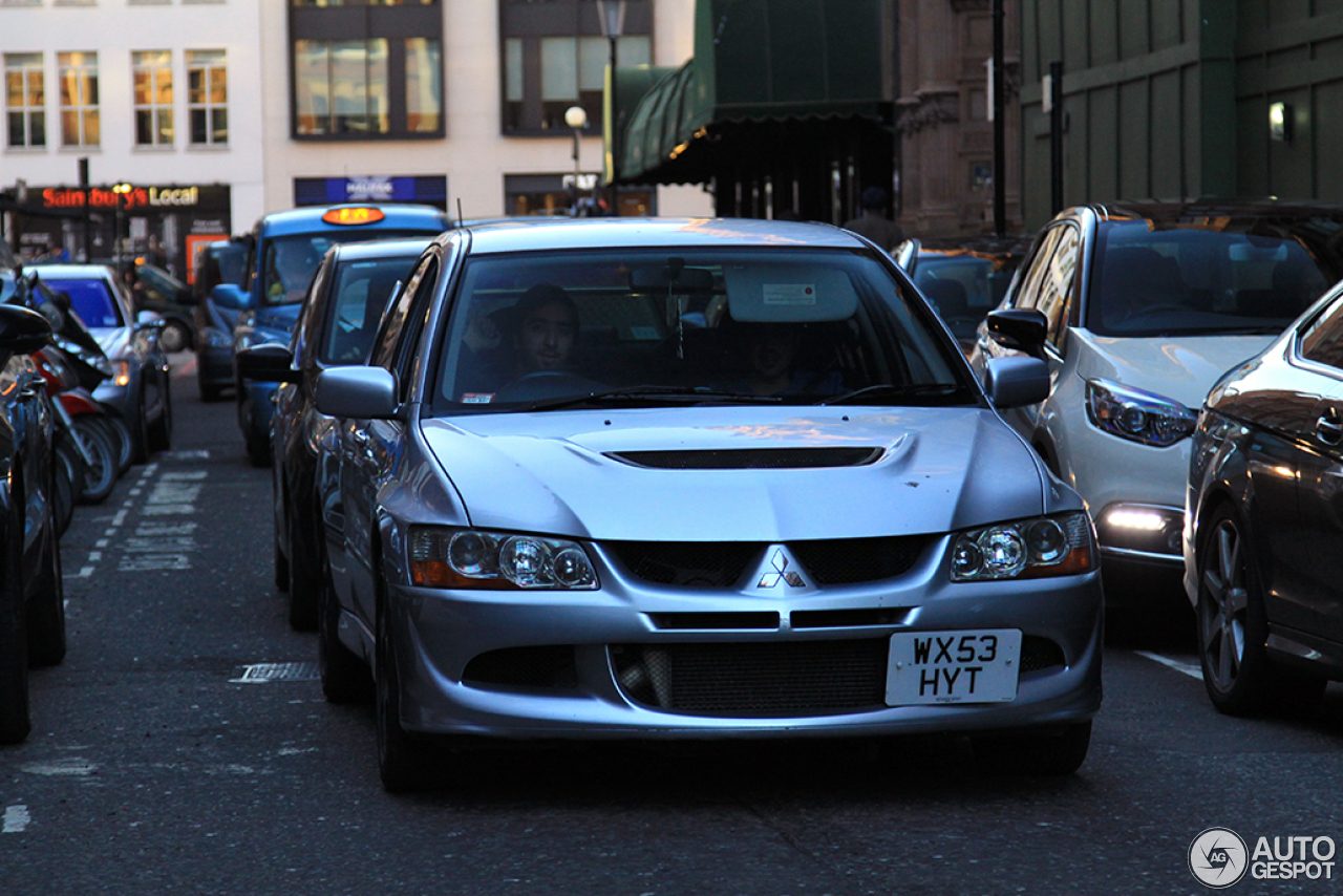 Mitsubishi Lancer Evolution VIII FQ-300