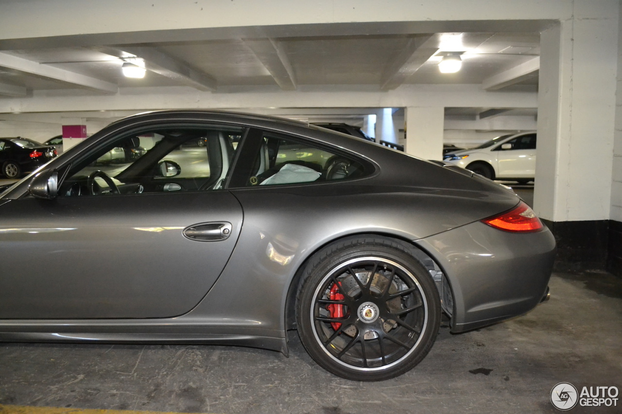 Porsche 997 Carrera 4 GTS