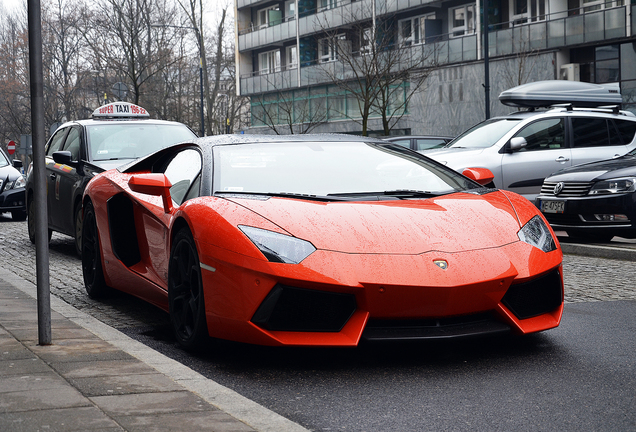 Lamborghini Aventador LP700-4