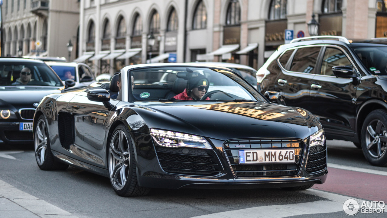 Audi R8 V10 Spyder 2013