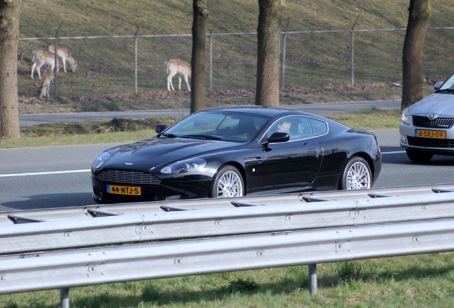 Aston Martin DB9