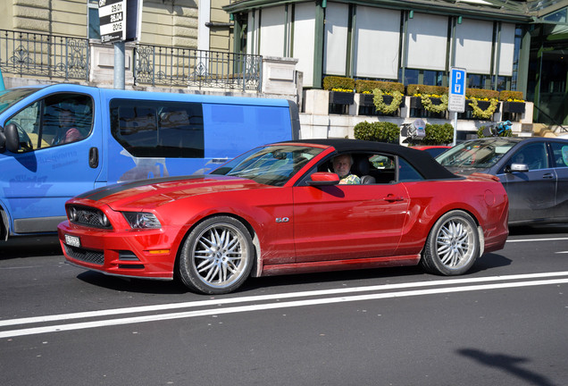 Ford Mustang GT Convertible 2013