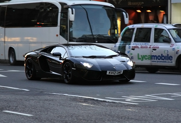 Lamborghini Aventador LP700-4