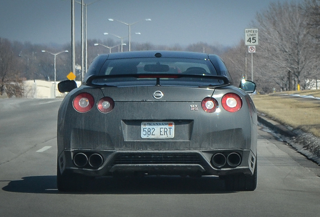 Nissan GT-R