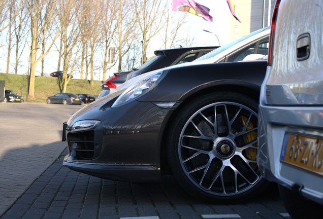 Porsche 991 Turbo S Cabriolet MkI