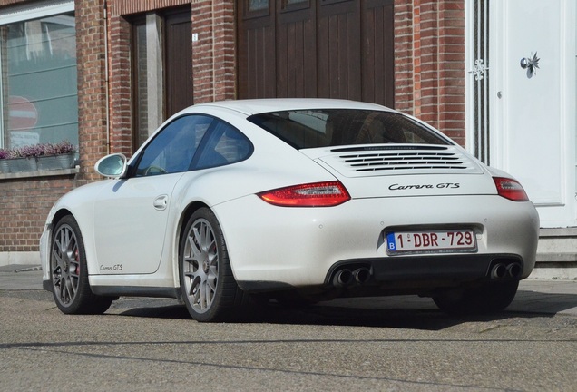 Porsche 997 Carrera GTS