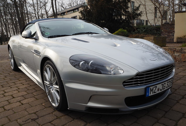 Aston Martin DBS Volante