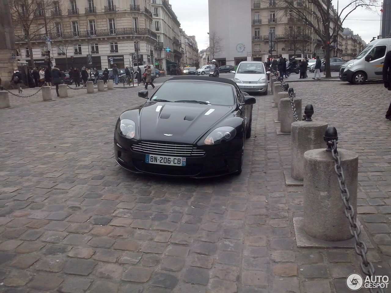 Aston Martin DBS Volante