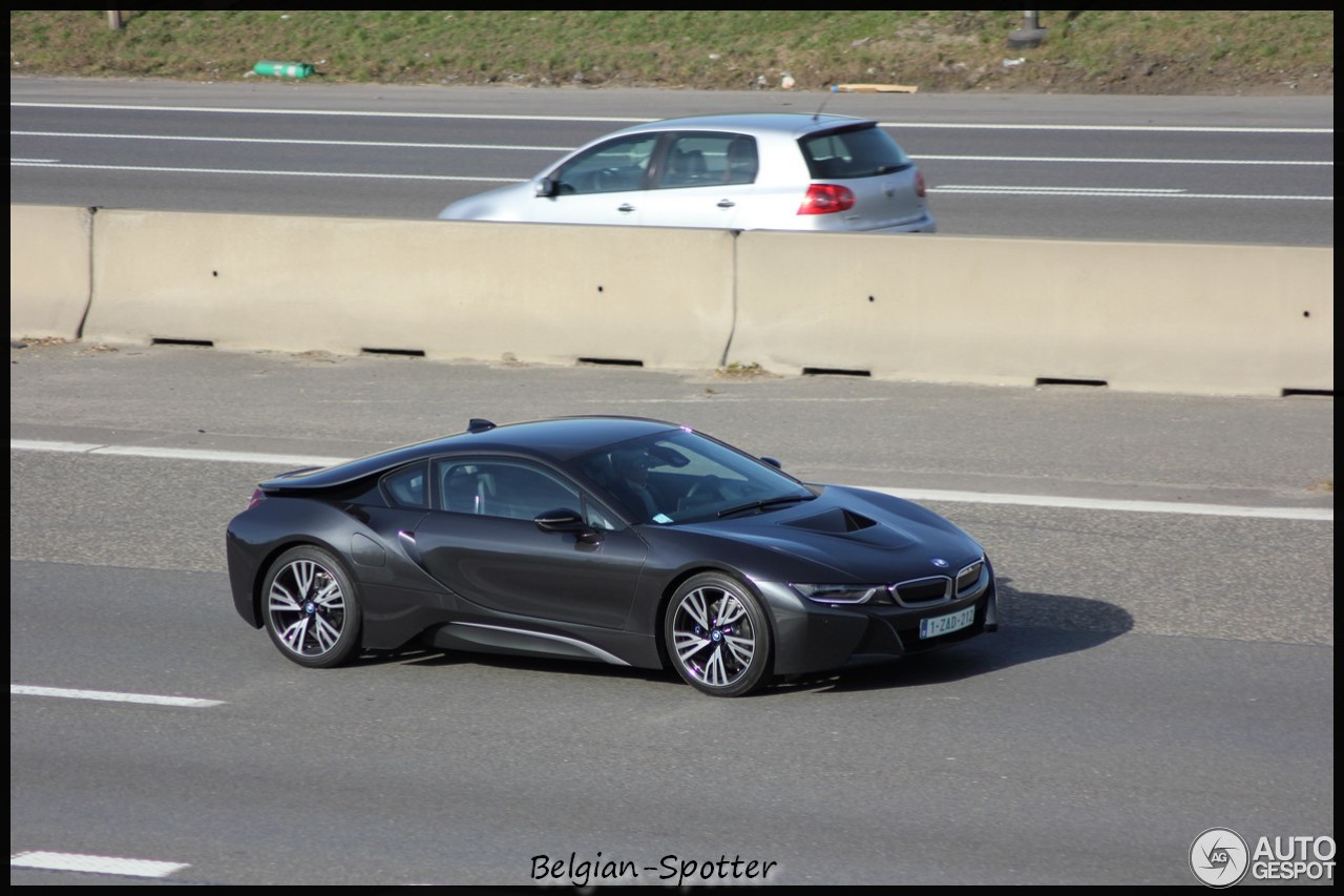 BMW i8