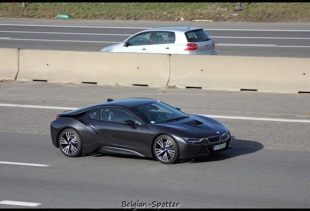 BMW i8