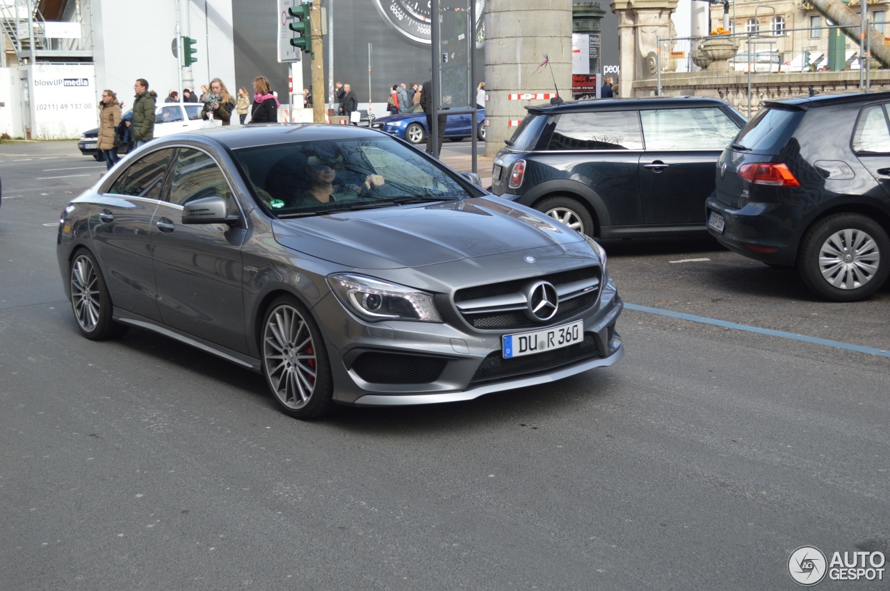 Mercedes-Benz CLA 45 AMG C117