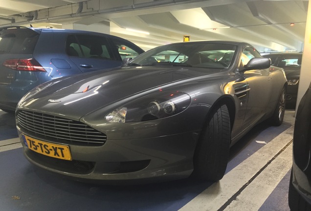 Aston Martin DB9