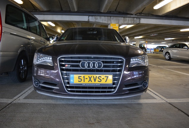 Audi S8 D4