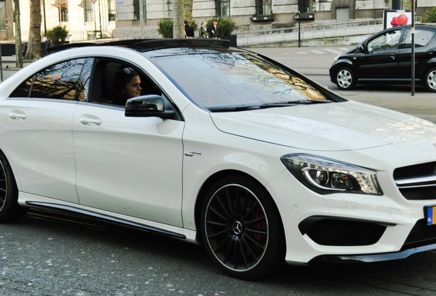 Mercedes-Benz CLA 45 AMG C117