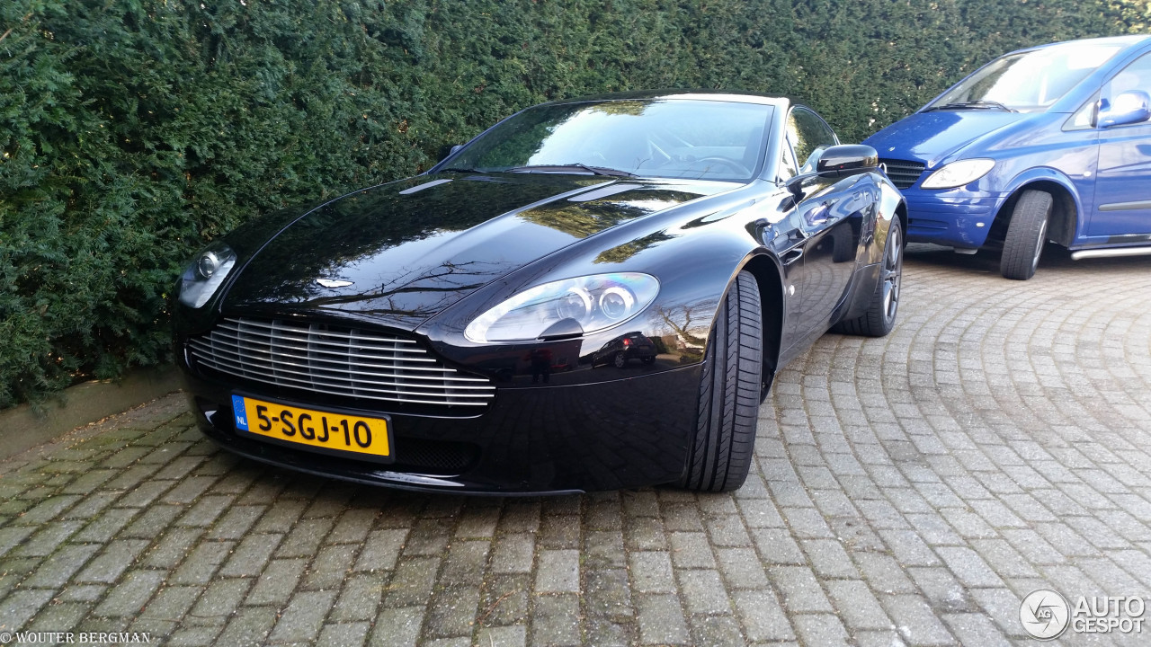 Aston Martin V8 Vantage