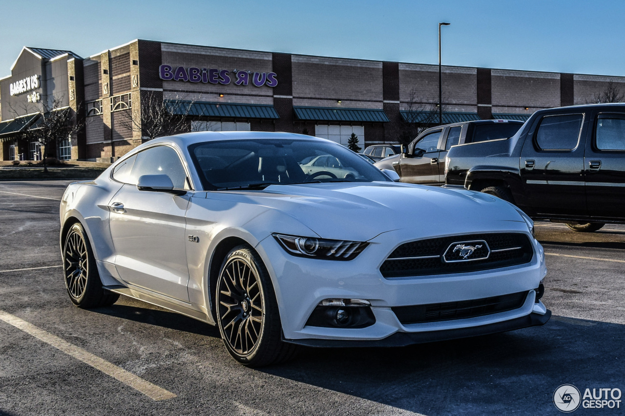 Ford Mustang GT 50th Anniversary Edition