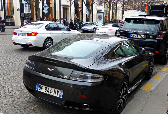 Aston Martin V8 Vantage S