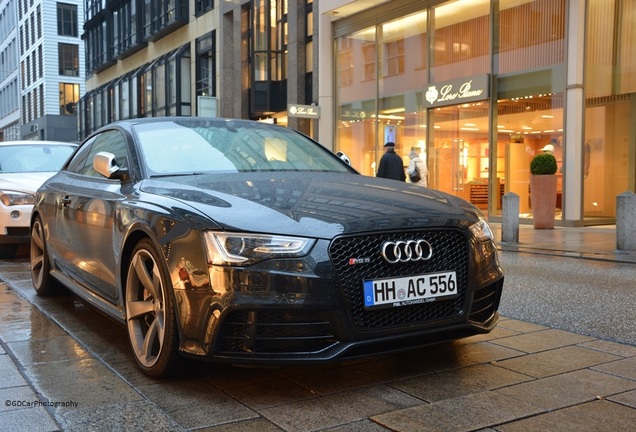 Audi RS5 B8 2012