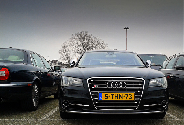 Audi S8 D4