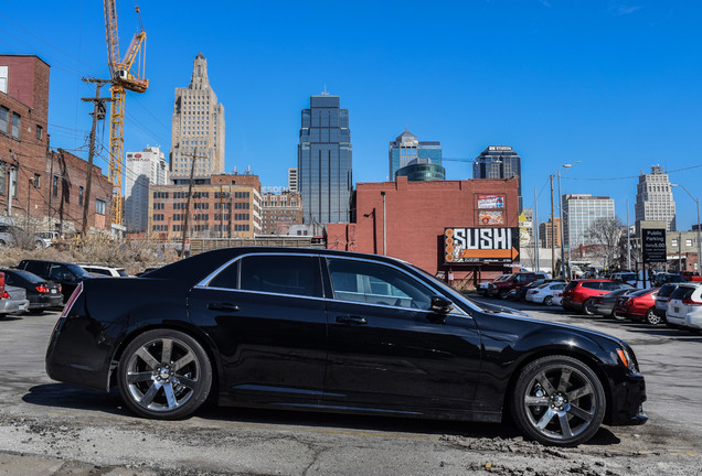 Chrysler 300C SRT8 2013