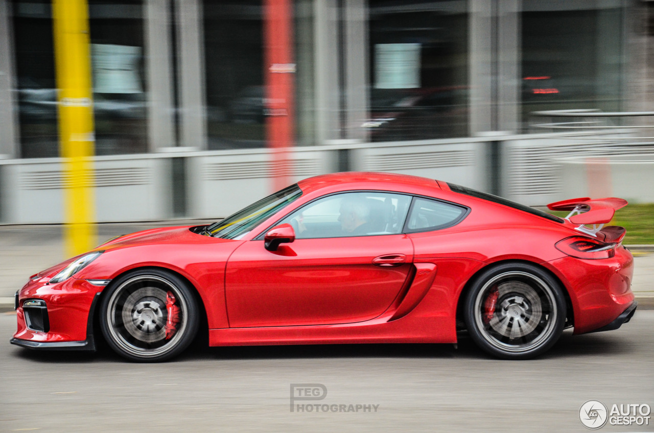 Porsche 981 Cayman GT4