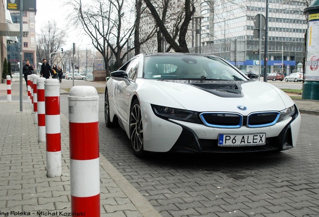 BMW i8