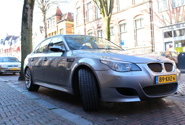 BMW M5 E60 2005