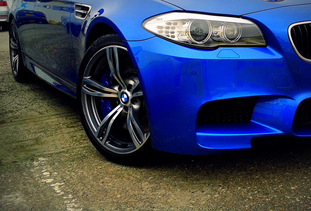 BMW M5 F10 2011