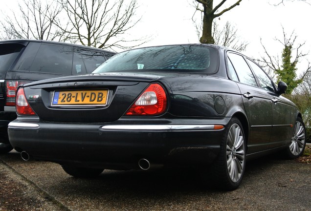 Jaguar XJR