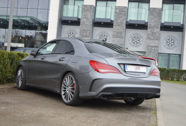 Mercedes-Benz CLA 45 AMG C117